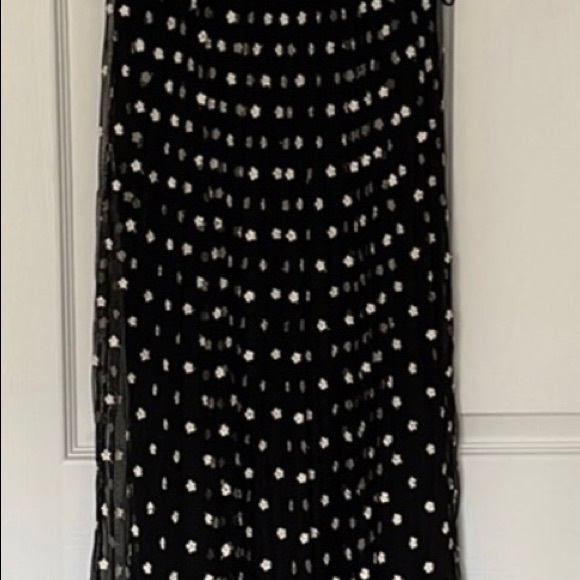 Zara all over embroider détail dress back and white size small on sale - Picture 3 of 11